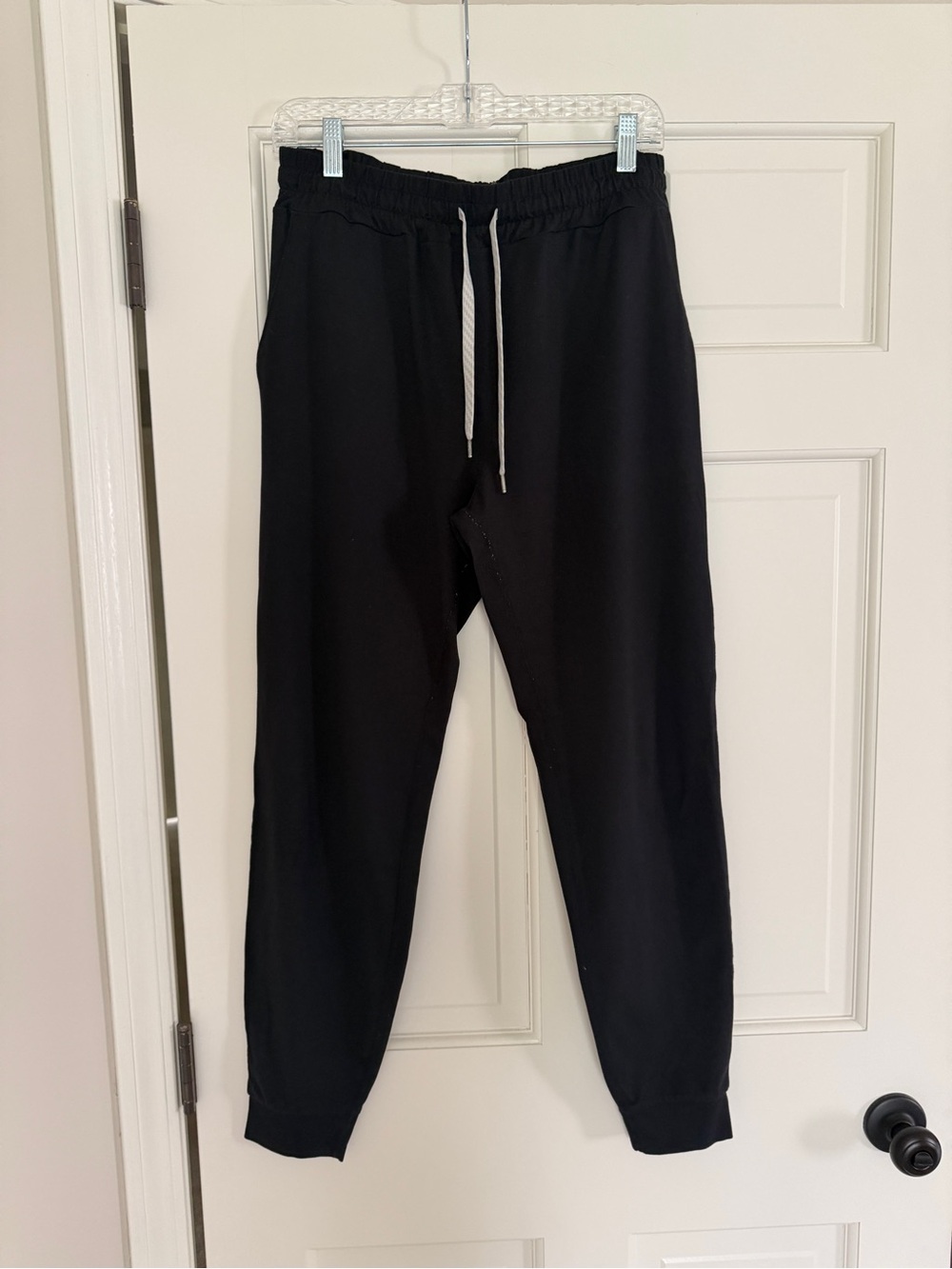 Vuori Black Women's Performance Jogger